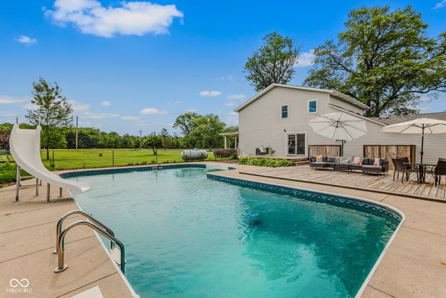 5998 W 550 S, Columbus, IN 47201