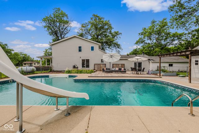 5998 W 550 S, Columbus, IN 47201