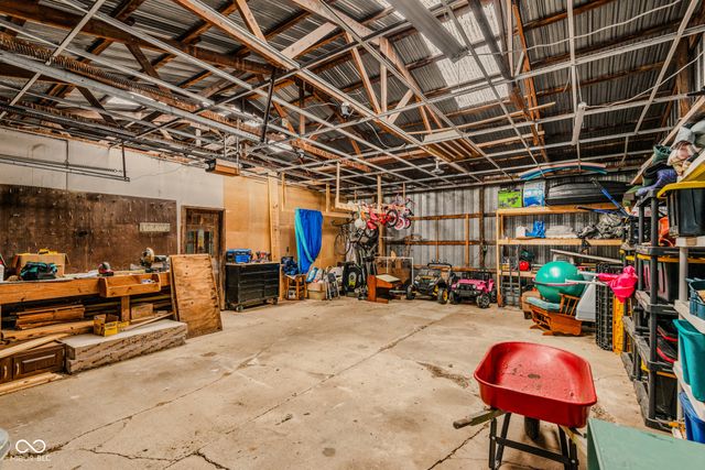 5998 W 550 S, Columbus, IN 47201