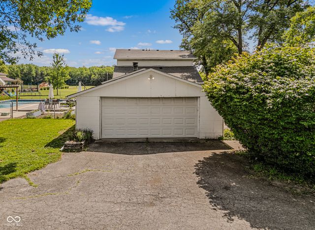 5998 W 550 S, Columbus, IN 47201
