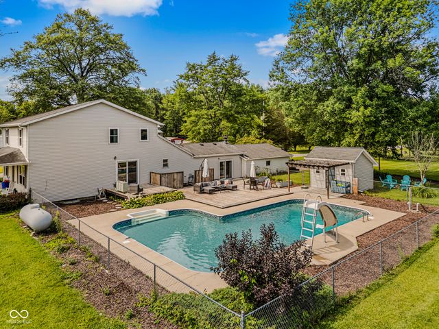 5998 W 550 S, Columbus, IN 47201