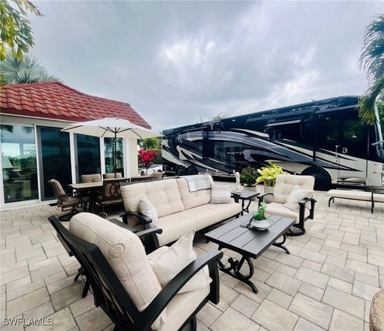 4589 Southern Breeze DR, Naples, FL 34114