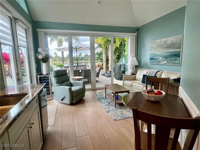 4589 Southern Breeze DR, Naples, FL 34114