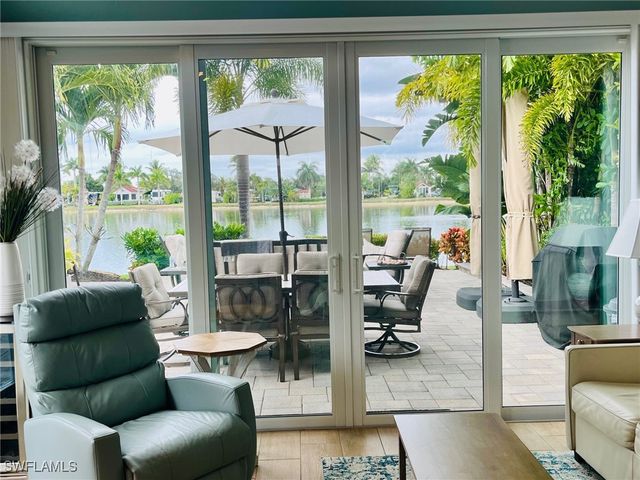 4589 Southern Breeze DR, Naples, FL 34114