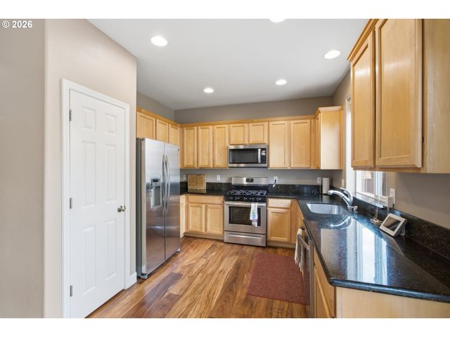 3204 SABO Ln, West Linn, OR 97068
