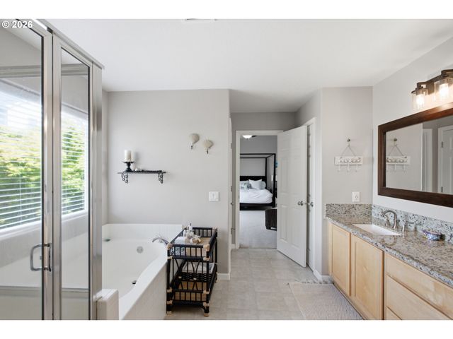 3204 SABO Ln, West Linn, OR 97068