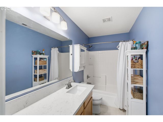 3204 SABO Ln, West Linn, OR 97068