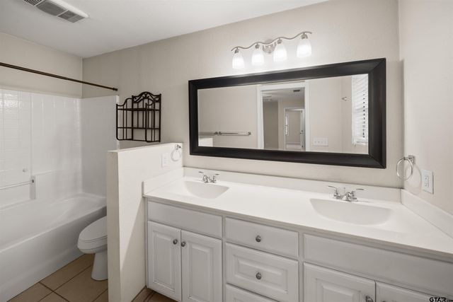 3018 Tower Dr, Tyler, TX 75701