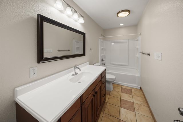 3018 Tower Dr, Tyler, TX 75701