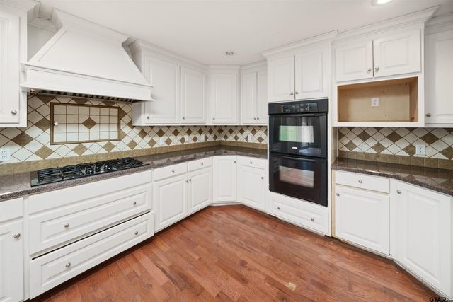 3018 Tower Dr, Tyler, TX 75701