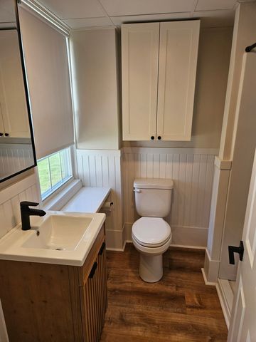 242 Main St 1, North Andover, MA 01845