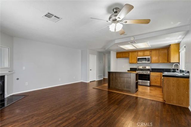 43637 6th East, Lancaster, CA 93535