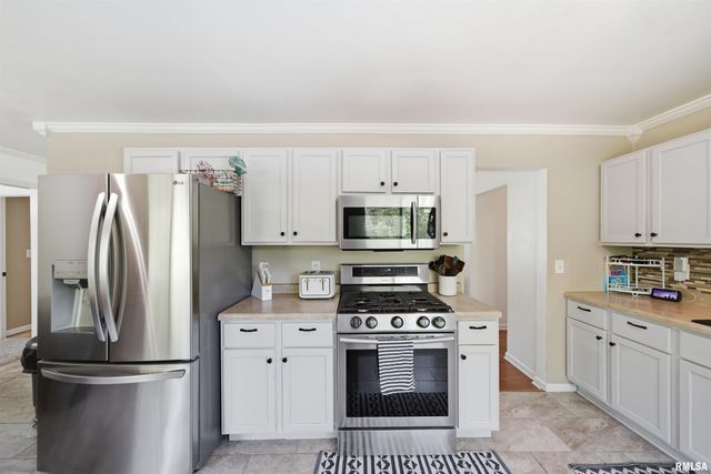 4902 W HOPEWOOD Lane, Peoria, IL 61607