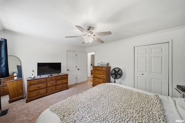 4902 W HOPEWOOD Lane, Peoria, IL 61607