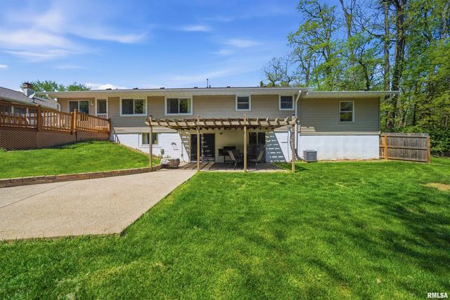 4902 W HOPEWOOD Lane, Peoria, IL 61607
