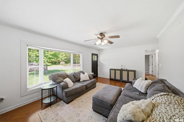 4902 W HOPEWOOD Lane, Peoria, IL 61607