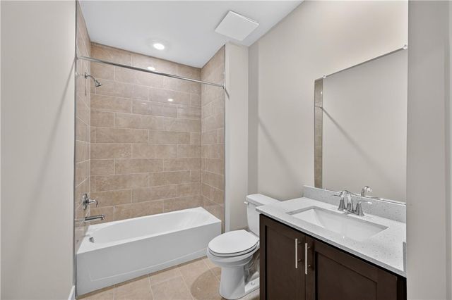 1145 Southwest Frank Street, Upper Macungie Twp, PA 18051