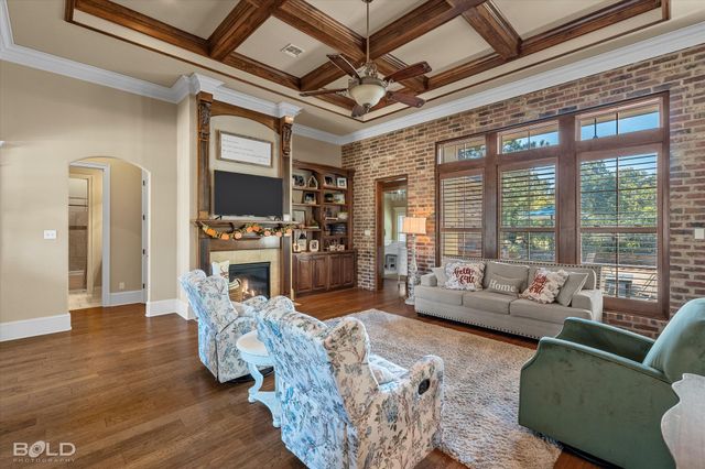 9468 Milbank Drive, Shreveport, LA 71115