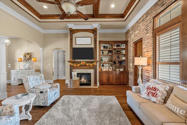 9468 Milbank Drive, Shreveport, LA 71115