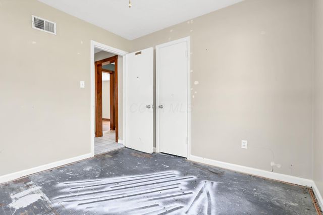99 Florence Avenue, Columbus, OH 43228