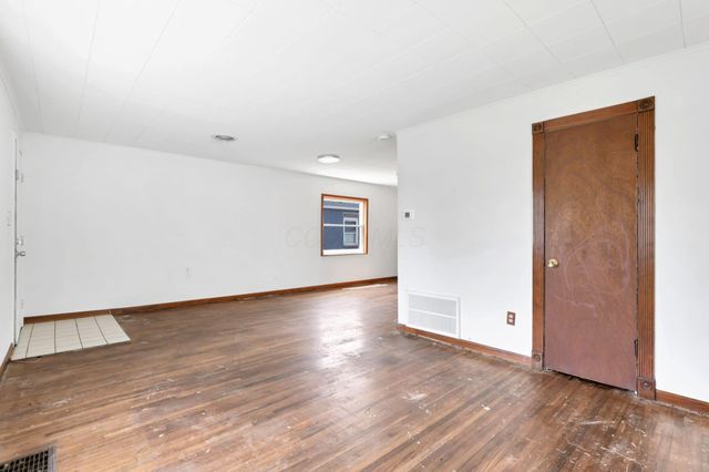 99 Florence Avenue, Columbus, OH 43228