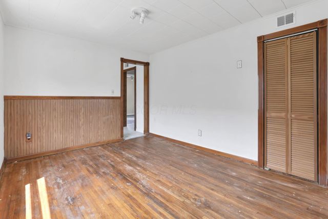 99 Florence Avenue, Columbus, OH 43228
