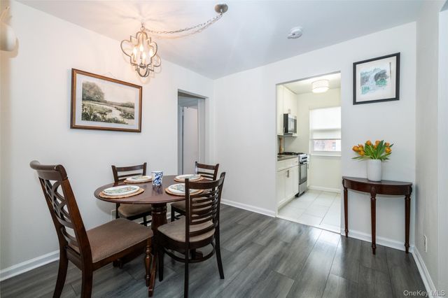 450 Pelham Road 3H, New Rochelle, NY 10805