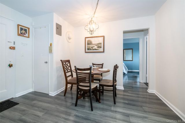 450 Pelham Road 3H, New Rochelle, NY 10805