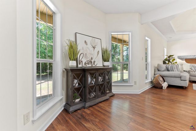 555 Thompson Mill Road, Bonaire, GA 31005