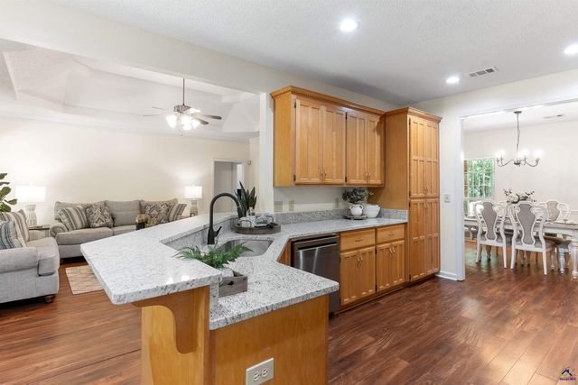 555 Thompson Mill Road, Bonaire, GA 31005