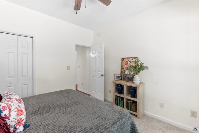 555 Thompson Mill Road, Bonaire, GA 31005