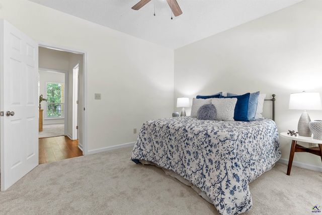 555 Thompson Mill Road, Bonaire, GA 31005