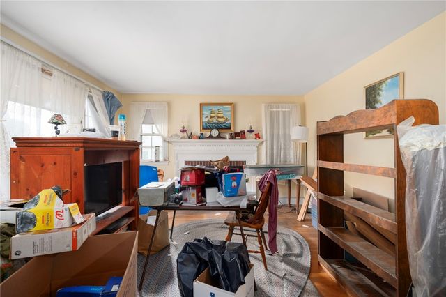39 Greenfield Avenue, North Providence, RI 02911