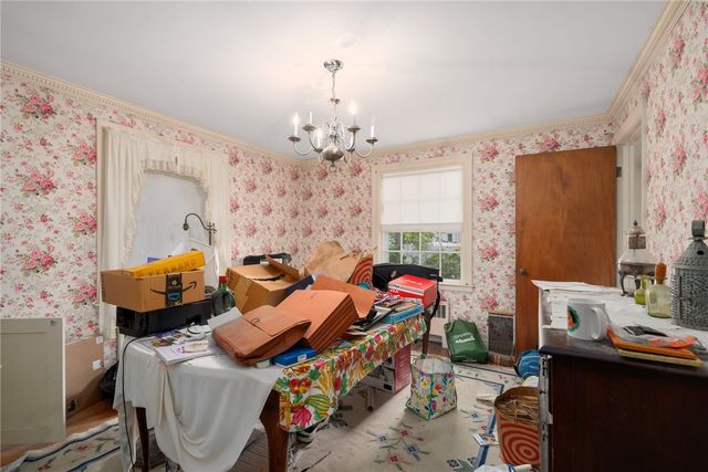 39 Greenfield Avenue, North Providence, RI 02911