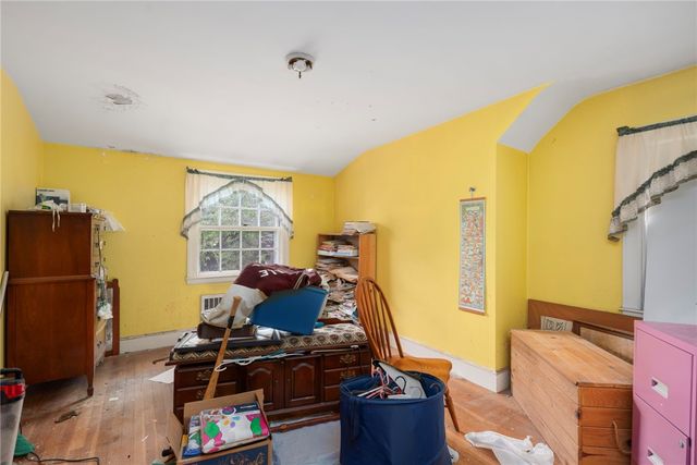 39 Greenfield Avenue, North Providence, RI 02911