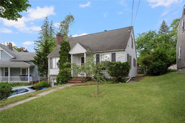 39 Greenfield Avenue, North Providence, RI 02911