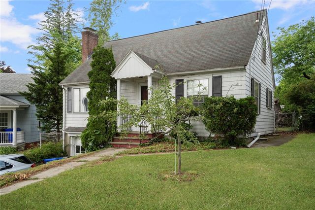 39 Greenfield Avenue, North Providence, RI 02911