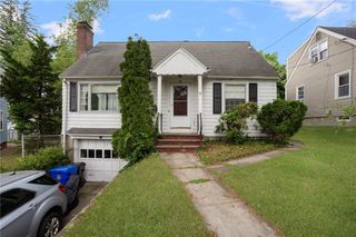 39 Greenfield Avenue, North Providence, RI 02911