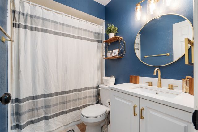 6700 Oriole Court, Fort Worth, TX 76137