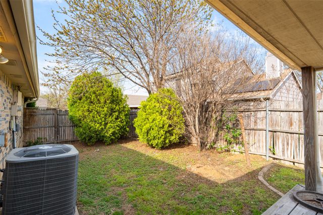 6700 Oriole Court, Fort Worth, TX 76137