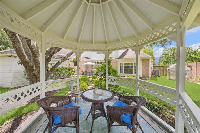 13503 Island Palm Court, Houston, TX 77059