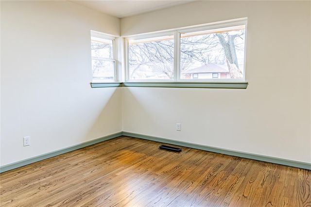 10420 Ridgeview Drive, Oklahoma City, OK 73120