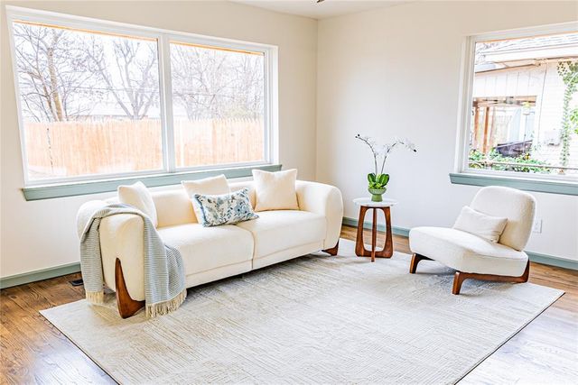 10420 Ridgeview Drive, Oklahoma City, OK 73120