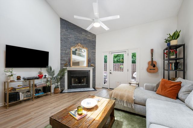 365 Yorkshire Cir, Nashville, TN 37211