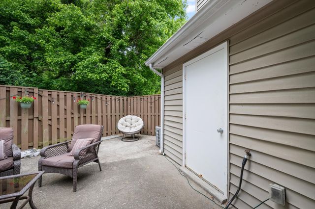 365 Yorkshire Cir, Nashville, TN 37211