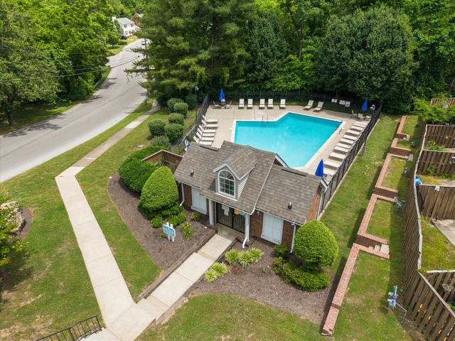 365 Yorkshire Cir, Nashville, TN 37211