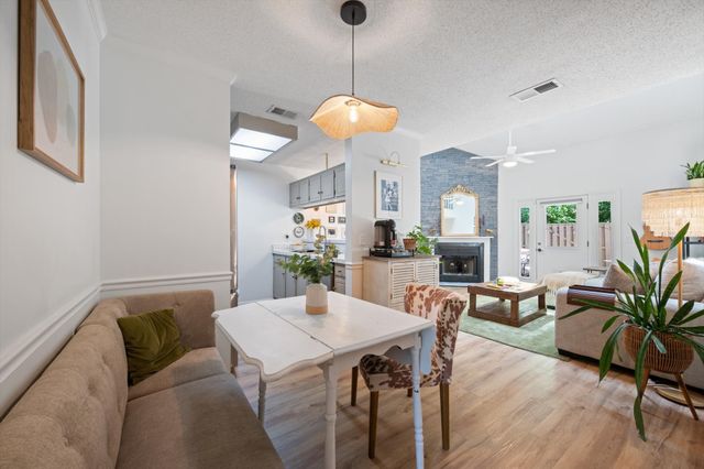 365 Yorkshire Cir, Nashville, TN 37211