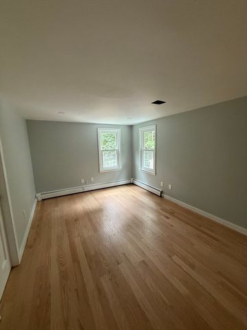 329 Woodside Rd, Barnstable, MA 02668