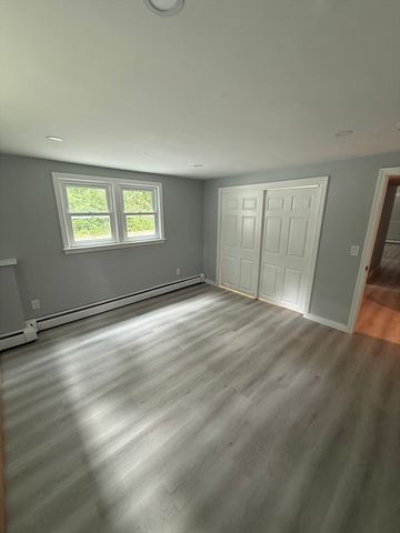 329 Woodside Rd, Barnstable, MA 02668