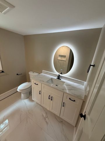 329 Woodside Rd, Barnstable, MA 02668